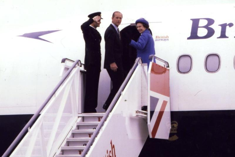 British Airways were among the travel firms to mark the Queen's passing on Thursday (Credit: British Airways)
