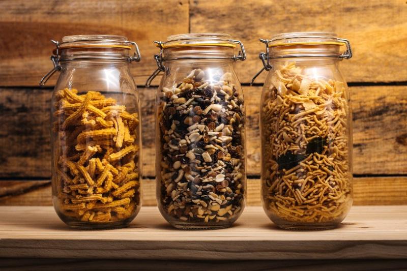 The Bulk Shop replaces the in-room minbar