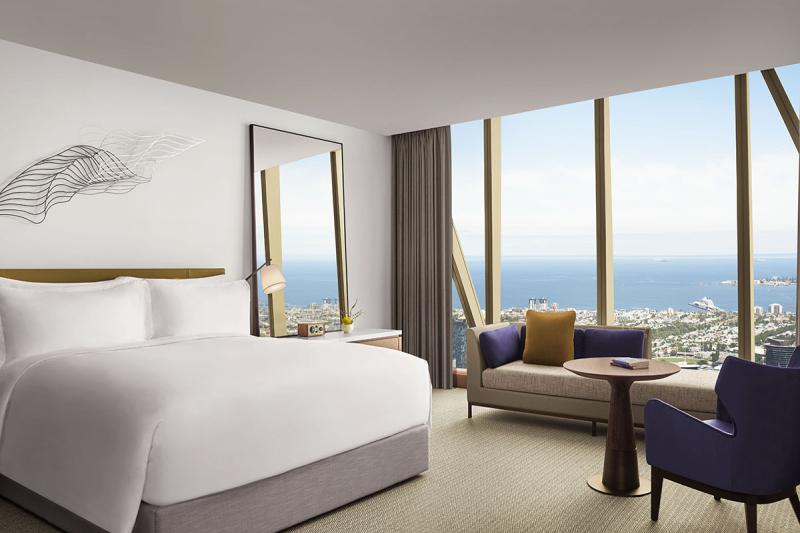 Ritz-Carlton, Melbourne Deluxe King 1.jpg