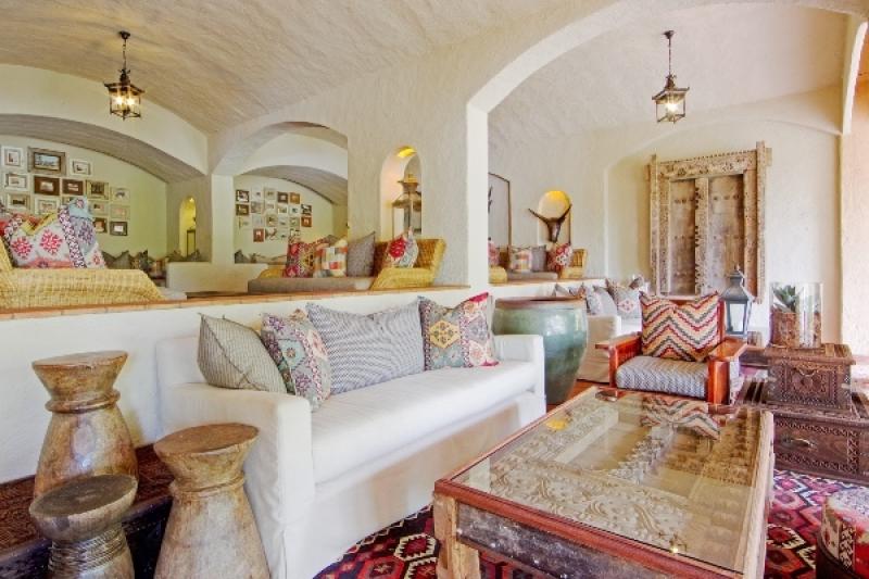 Chobe's Game Lodge's richly furnished lounge