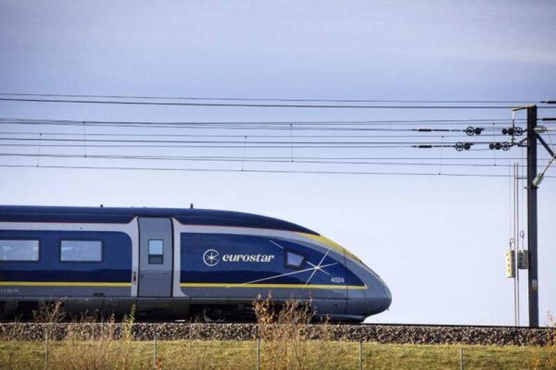 Eurostar new livery 2024.jpg