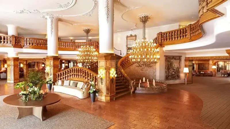 Lobby of Interalpen Hotel Tyrol