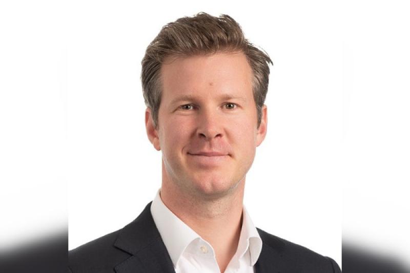What's driving the resurgent M&A interest in the travel sector?