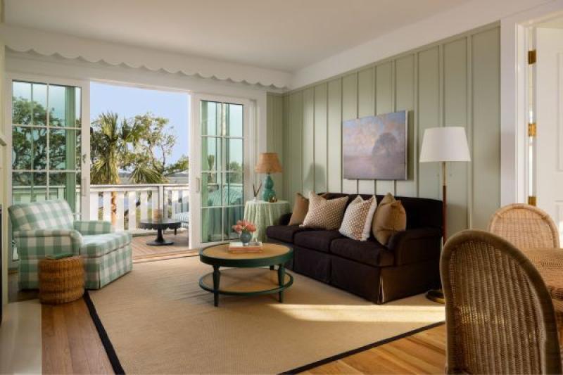 Dunlin_hotel_.jpg