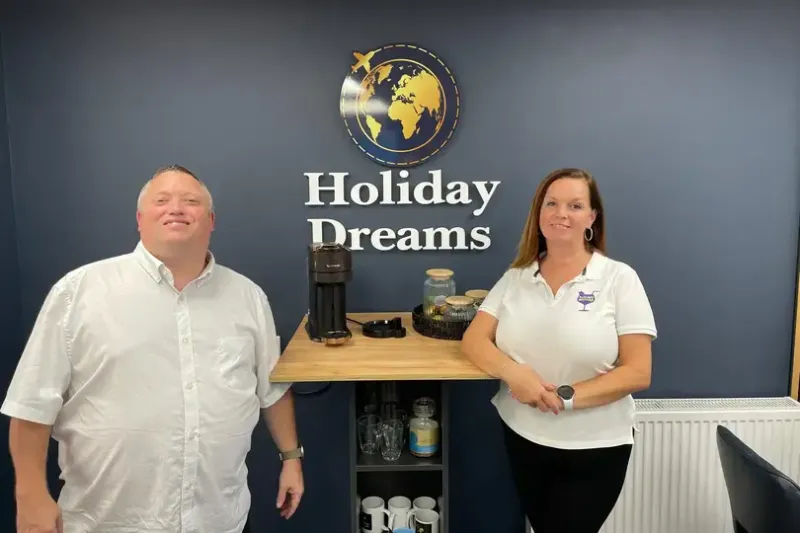 Shaun Taylor and Leanne Cross visit Holiday Dreams Spalding
