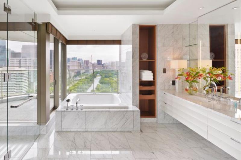Place Hotel Tokyo suite bathroom