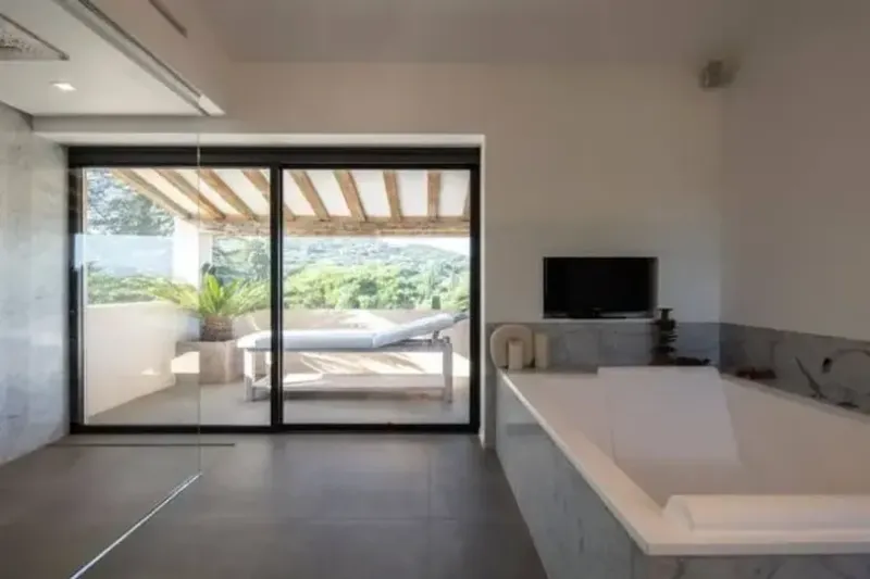 Villa bathroom