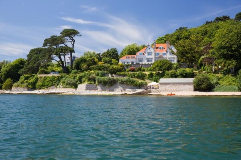 Luxury Cornwall specialist seeks agency partners for the first time