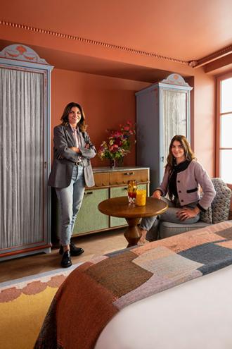 Maisons Pariente’s co-founder and artistic director Kimberley Cohen (right), with her sister and the brand's president, Leslie Kouhana