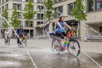 Visitors can easily explore Zurich on two wheels